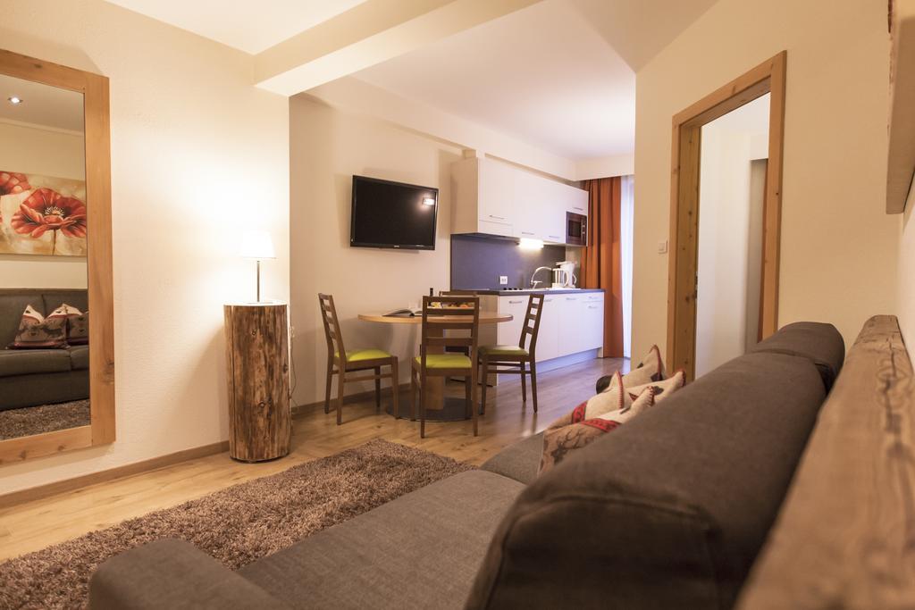 Apartments Schneider ลูตาโก ภายนอก รูปภาพ